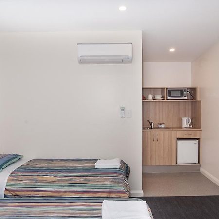 Campbell Town Hotel Motel Екстериор снимка